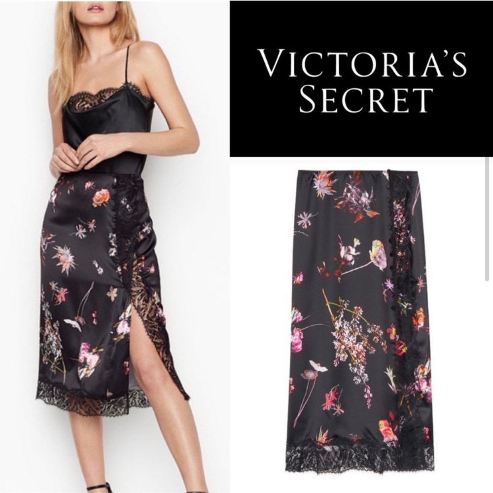 NEW with tags Victoria’s Secret floral skirt